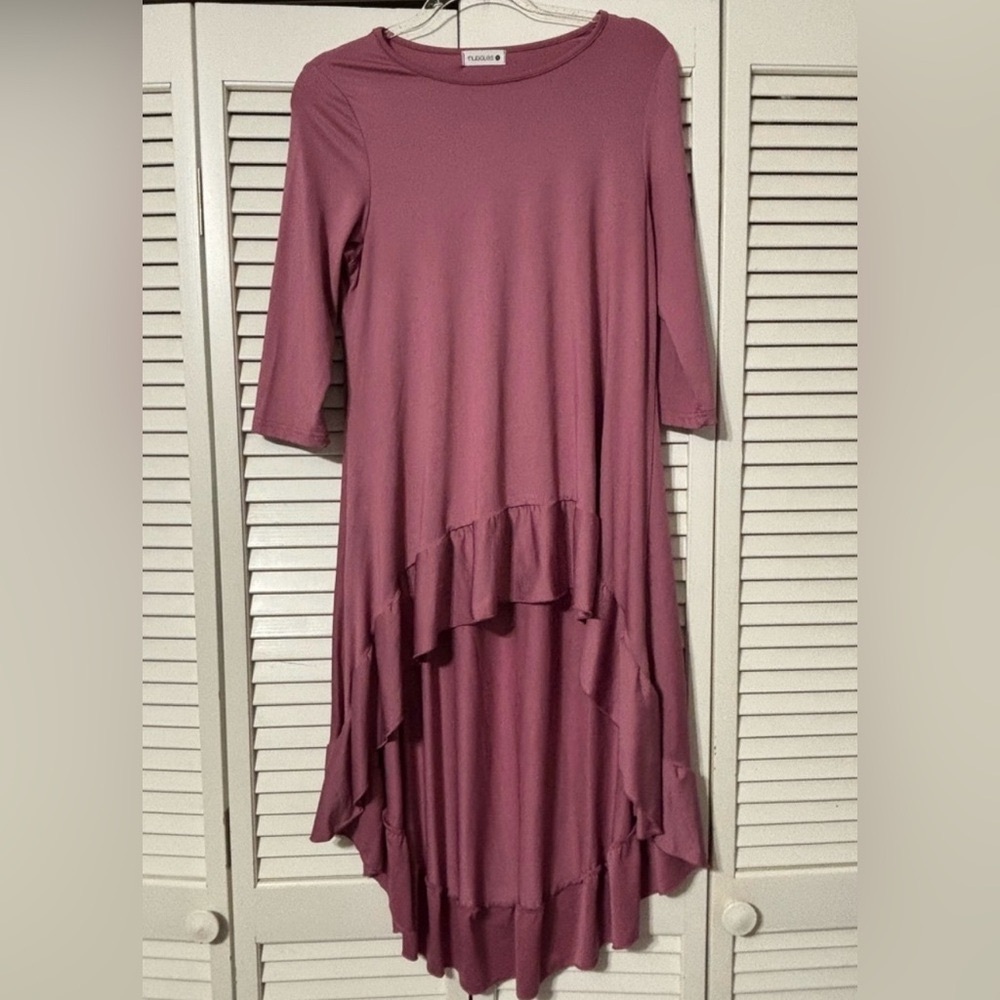 Chic Mauve High Low Top